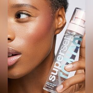 NWT Superset® Hyaluronic Acid Setting Spray